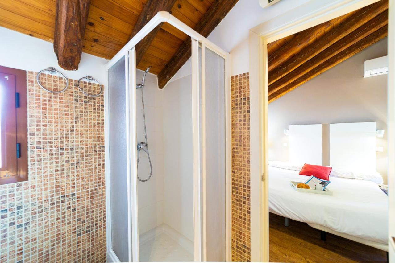Apartamentos Puerta Del Sol I Madrid Eksteriør bilde