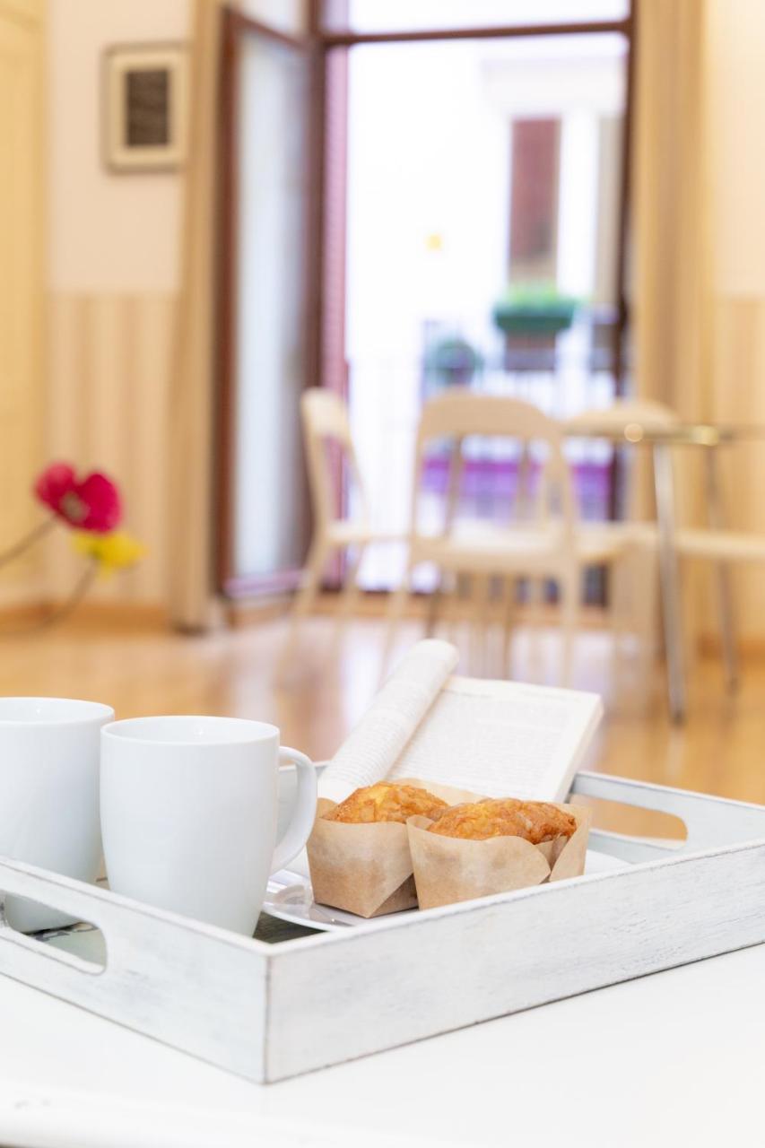 Apartamentos Puerta Del Sol I Madrid Eksteriør bilde